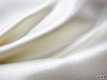 画像をギャラリービューアに読み込む, CS2000/2000E Yarn Dyeing Satin
